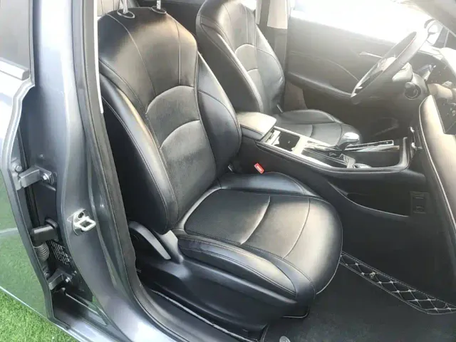Roewe i5 — Фото автомобиля 24