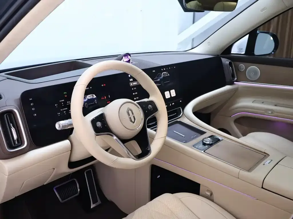 AITO Wenjie AITO M9 2024 Pure Electric Ultra 100kWh 6-Seater — Фото автомобиля 11