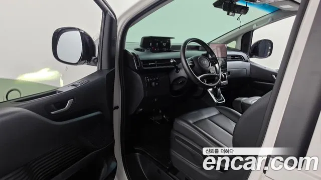 Hyundai Staria — Фото автомобиля 10