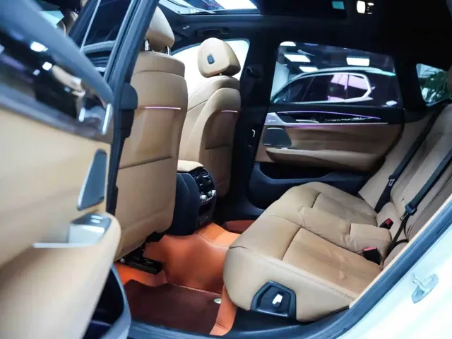 BMW 6 Series Gran Turismo — Фото автомобиля 5