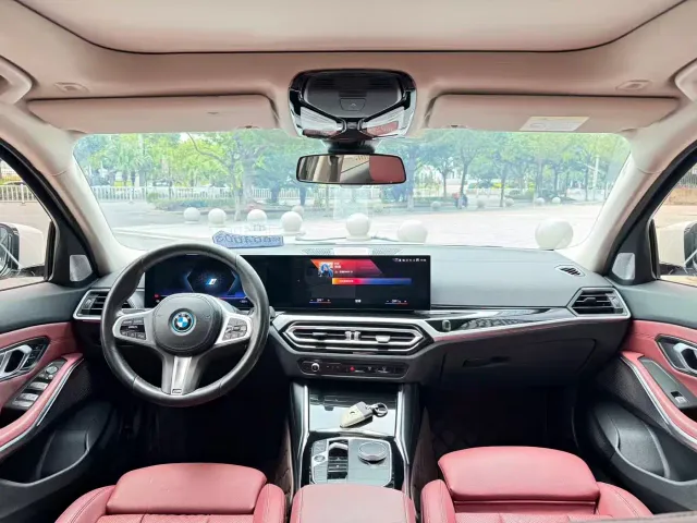 BMW i3 — Фото автомобиля 5