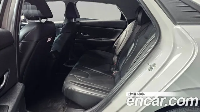 Hyundai Avante CN7 — Фото автомобиля 18