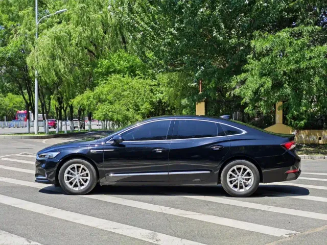 Buick LaCrosse — Фото автомобиля 8