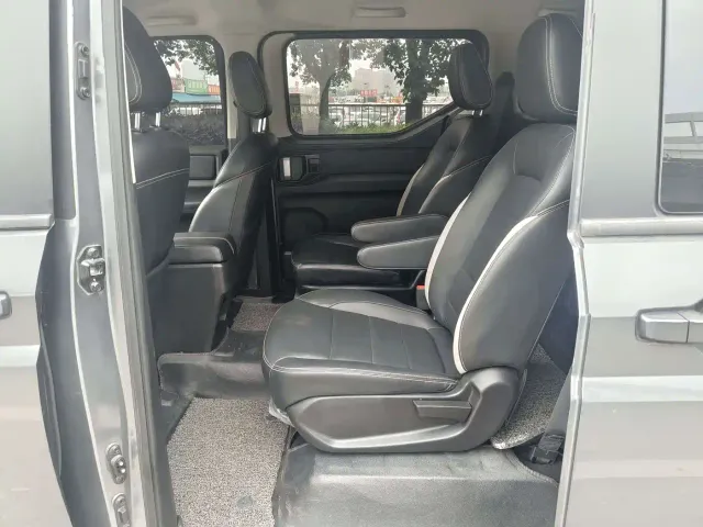 Wuling Zhengcheng — Фото автомобиля 5
