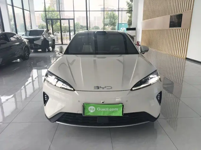 BYD Seal 07 DM-i — Фото автомобиля 2
