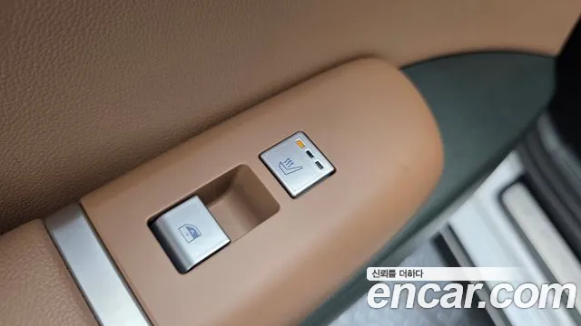 Hyundai Grandeur GN7 — Фото автомобиля 28