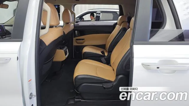 Kia Carnival 4th Gen — Фото автомобиля 16