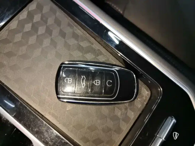 Chery Tiggo 8 — Фото автомобиля 8