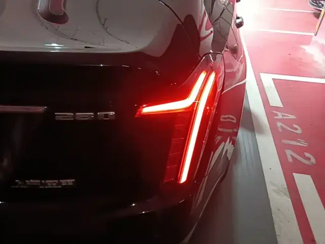 Cadillac CT5 — Фото автомобиля 7