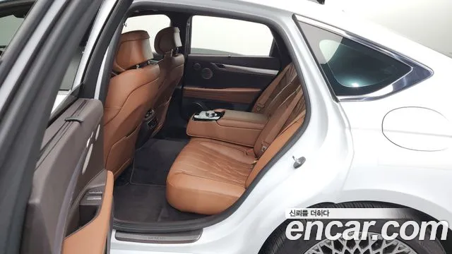 Genesis G80 Бензин 2.5 турбо AWD — Фото автомобиля 12
