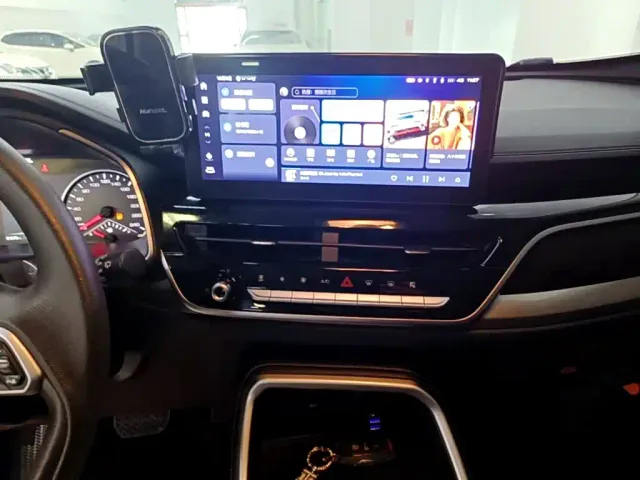 Haval H6 — Фото автомобиля 12