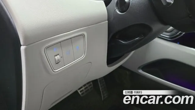 Hyundai Tucson Tucson (NX4) Бензин 1.6 Turbo 4WD — Фото автомобиля 15