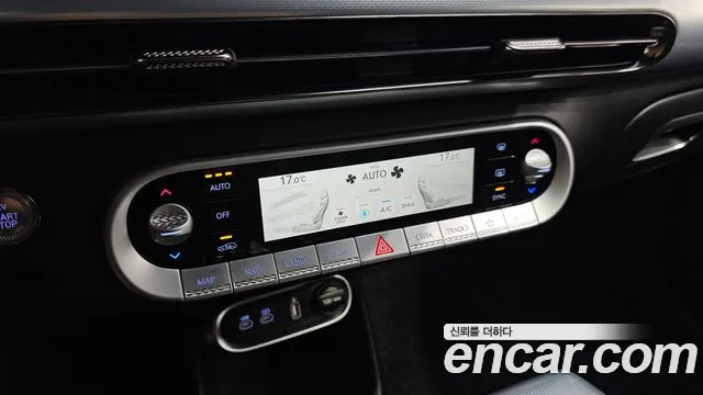 Genesis GV60 — Фото автомобиля 16