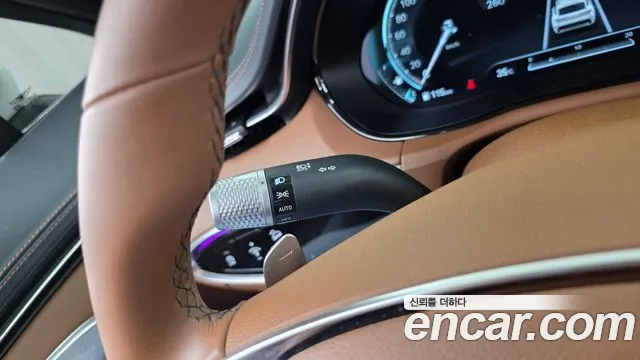 Genesis GV70 2.5T Бензин 2WD — Фото автомобиля 30