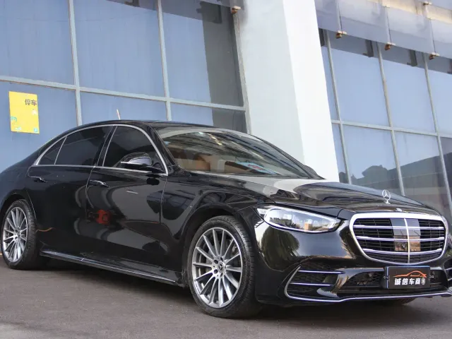 Mercedes-Benz S-Class — Фото автомобиля 3