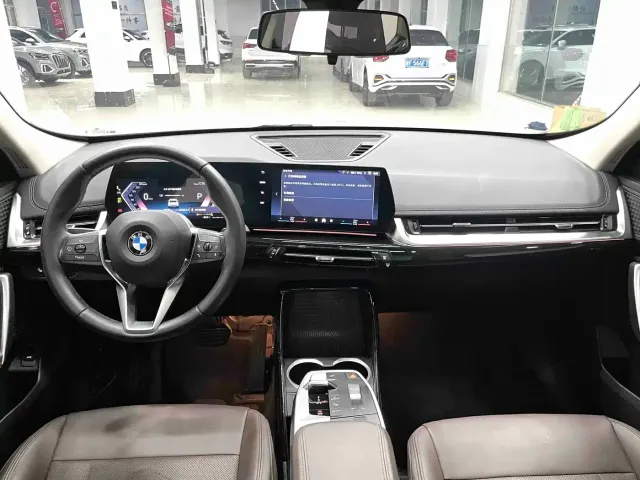 BMW X1 — Фото автомобиля 7