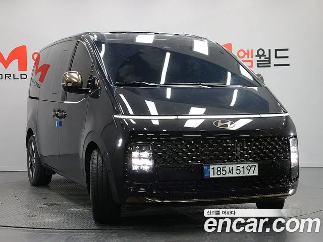 Hyundai Staria Staria 4WD Lounge 7 мест — Фото автомобиля 2