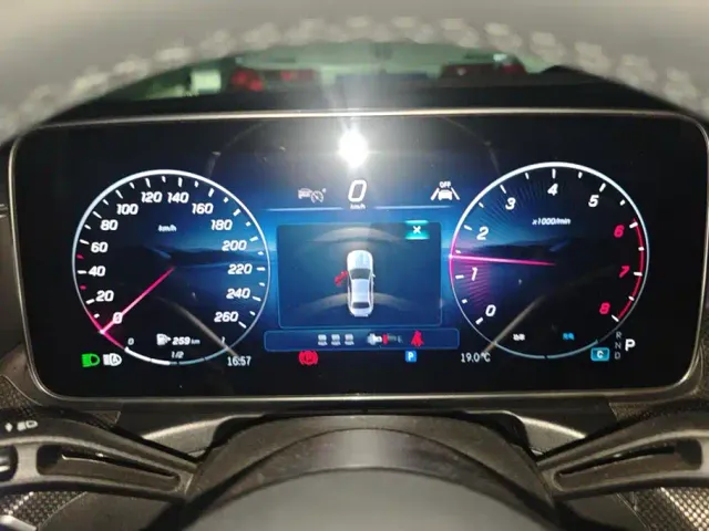 Mercedes-Benz C-Class — Фото автомобиля 14