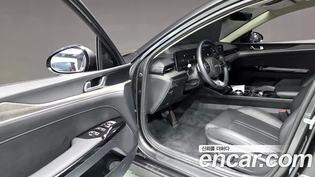 Kia K5 Generation 3 — Фото автомобиля 15