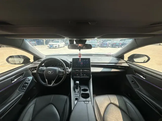 Toyota Avalon — Фото автомобиля 16