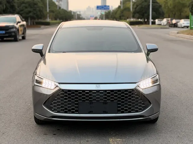 BYD Qin PLUS — Фото автомобиля 2