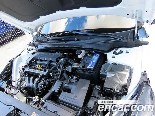 Hyundai Avante CN7 — Фото автомобиля 17