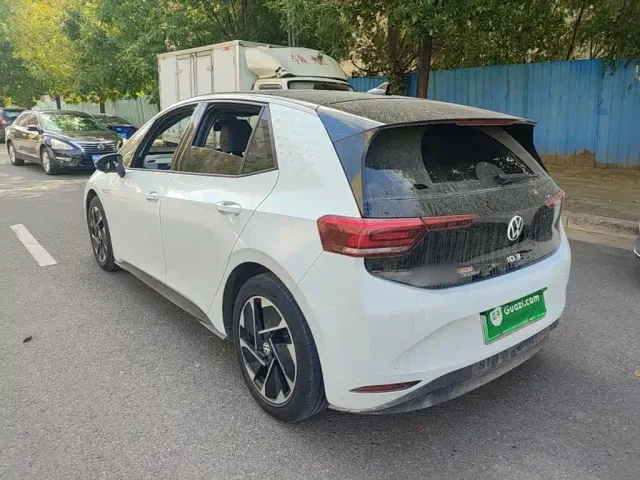 Volkswagen ID.3 — Фото автомобиля 4