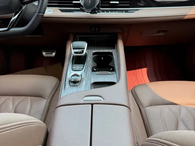 Chery Arrizo 8 — Фото автомобиля 12