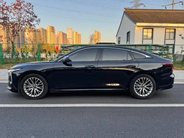Bestune B70 — Фото автомобиля 4