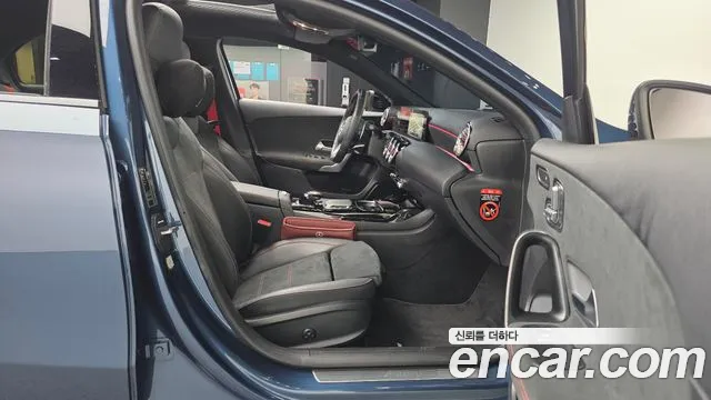 Mercedes-Benz A-Class — Фото автомобиля 25