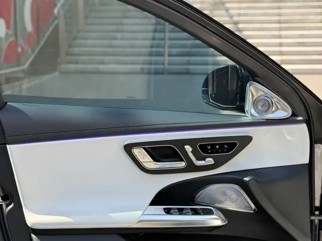 Mercedes-Benz E-Class — Фото автомобиля 10