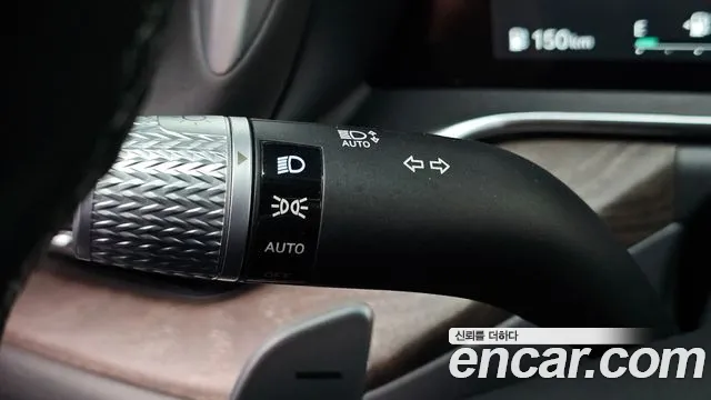 Genesis G90 Бензин 3.5 турбо AWD — Фото автомобиля 28