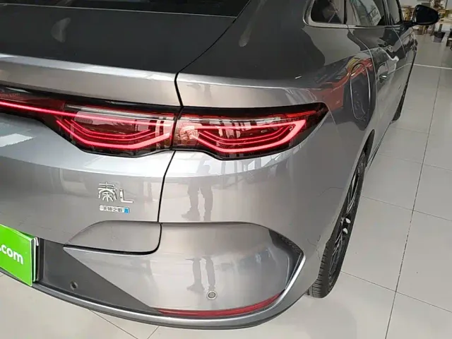 BYD Qin L — Фото автомобиля 7