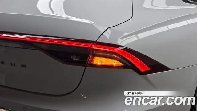 Hyundai Grandeur (New) Hybrid — Фото автомобиля 8