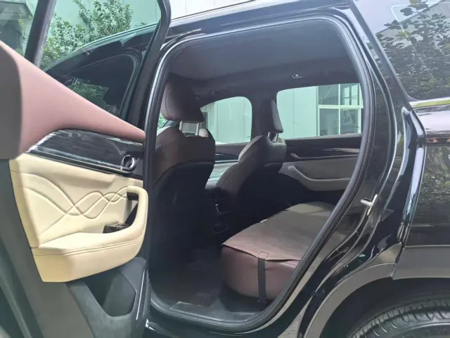 Geely Xingyue L — Фото автомобиля 4