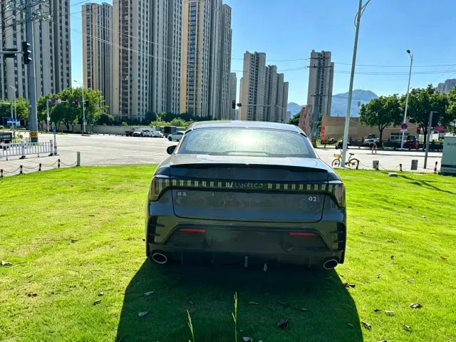 Lynk & Co 03 — Фото автомобиля 6