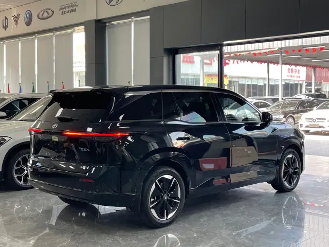 Toyota BoZhi 3X — Фото автомобиля 15