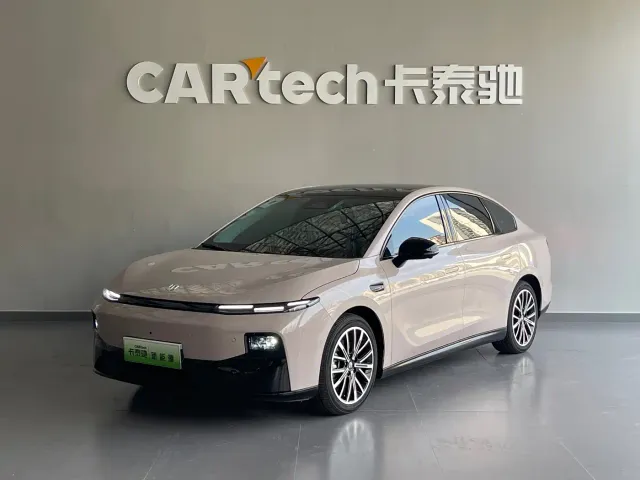 Фотография автомобиля — Leapmotor B01