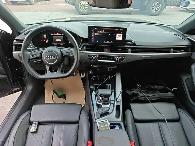 Audi A4L — Фото автомобиля 9