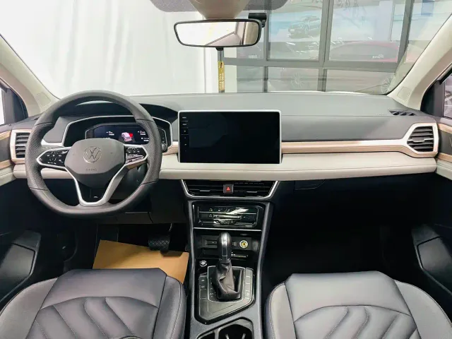 Volkswagen Tharu — Фото автомобиля 7