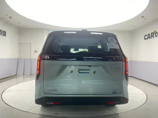 Maxus Dajia 7 — Фото автомобиля 6