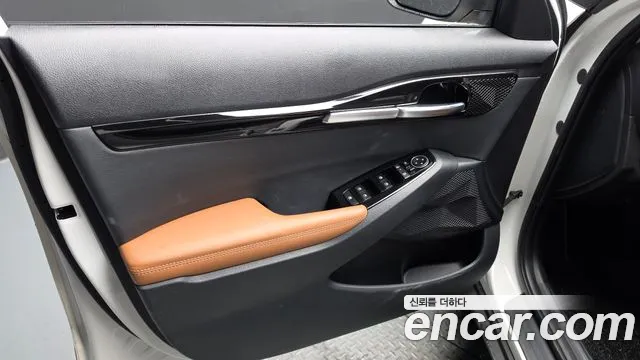 Kia Seltos — Фото автомобиля 13