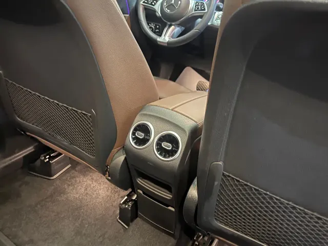 Mercedes-Benz GLB-Class — Фото автомобиля 24