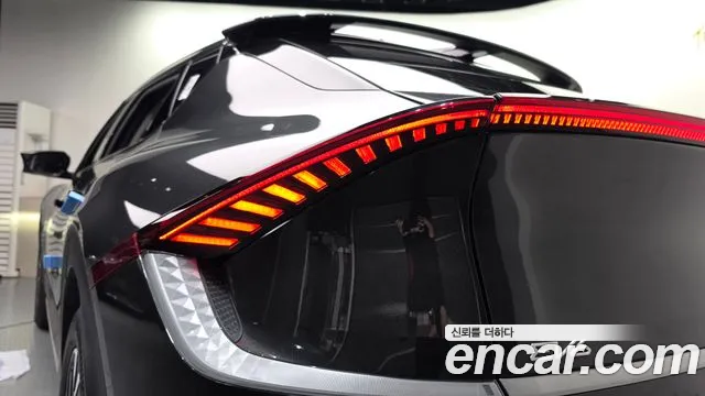 Kia EV6 — Фото автомобиля 8