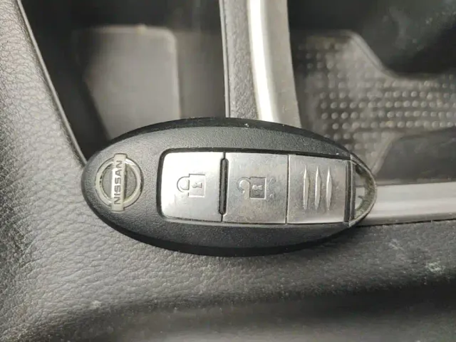 Nissan Terra — Фото автомобиля 8