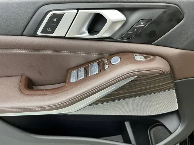 BMW BMW X5 2022 Facelift xDrive 40Li M Sport Package — Фото автомобиля 20
