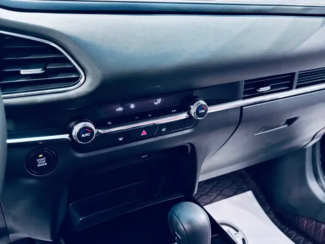 Mazda CX-30 — Фото автомобиля 8