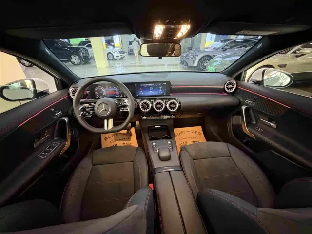 Mercedes-Benz A-Class — Фото автомобиля 5