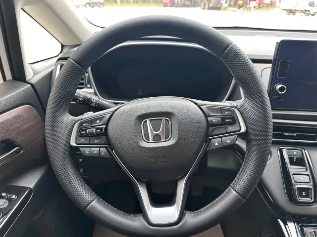 Honda Odyssey — Фото автомобиля 6