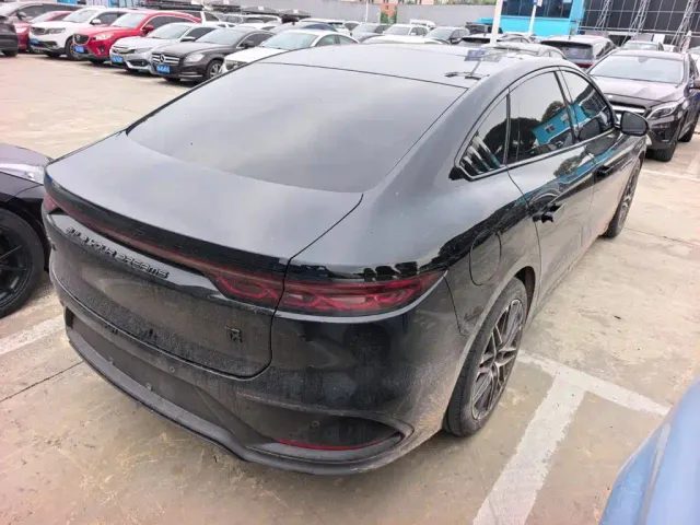 BYD Han — Фото автомобиля 6